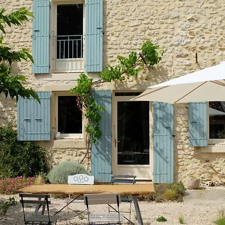Clos Des 3 Ruisseaux Bed & Breakfast *